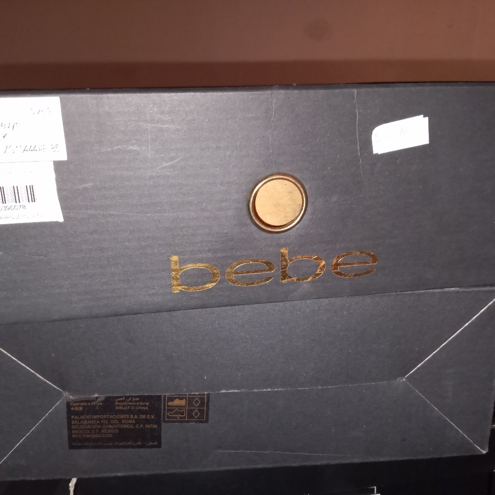 Shoes - Picture 5 of 5